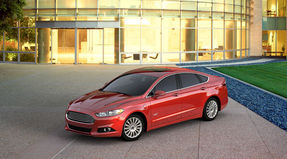 2016 Ford Fusion Energi Exterior Side View