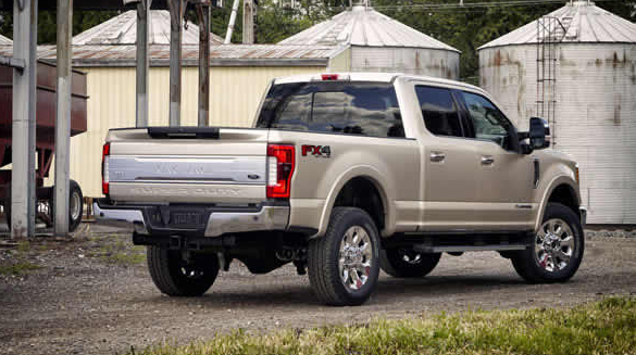2017-ford-f-350-super-duty-exterior-rear-end